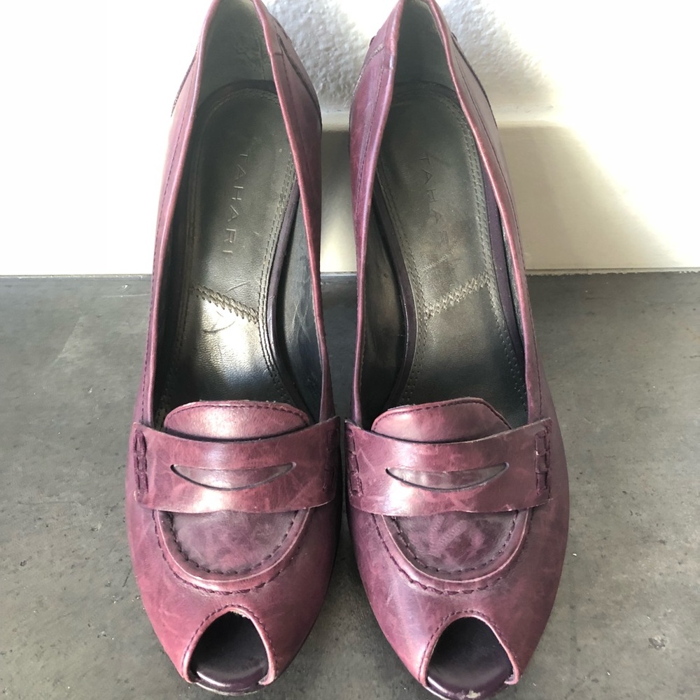 Tahari Shoes-Vintage Purple Pump